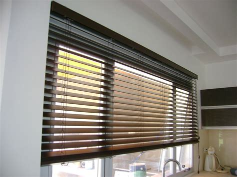 Cortina Veneciana De Lamas Horizontales En Madera O Aluminio Para