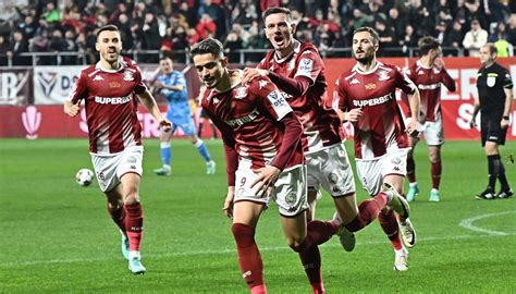 Juc Torii De La Rapid Le Au Luat Fa A Vedetelor De La Fcsb Scouterii