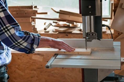 Scroll Saw Vs Band Saw What S The Difference Hand Tools For Fun