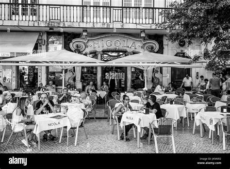 Cafe Nicola Lisbon Hi Res Stock Photography And Images Alamy