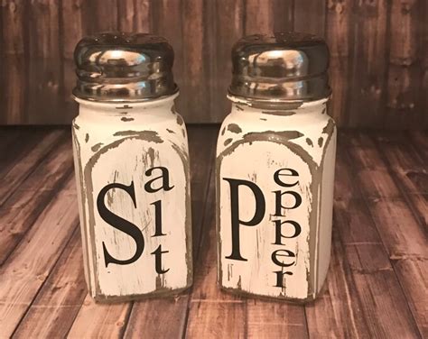 Rustic Salt And Pepper Shaker Set Farmhouse Salt And Pepper Etsy