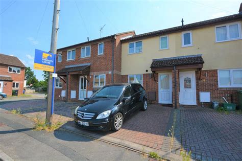 Beech Close Hardwicke Gloucester 1 Bed Terraced House For Sale £