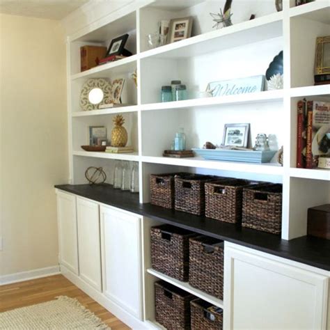 DIY Built In Bookcases