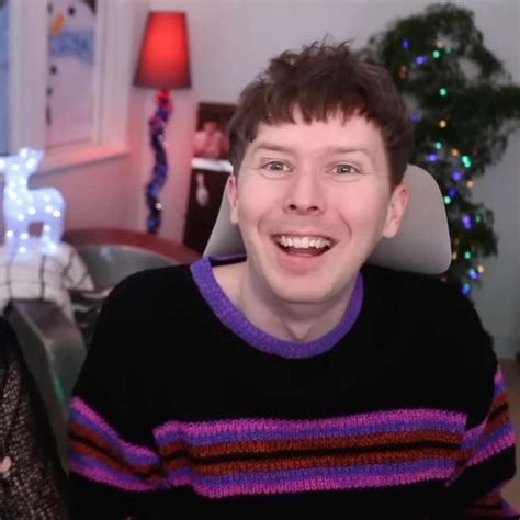 Pin On Two Gay British Nerds In Phil Lester Dan And Phil Phil