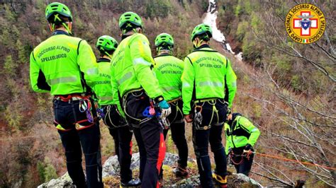 Precipita Dalla Ferrata Del Monte Forno Morta Una Giovane Donna