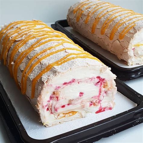 Как готовить меренговый рулет - рецепт