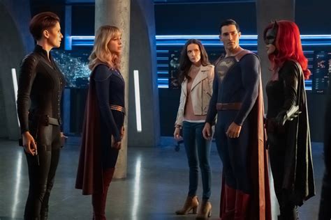 Crisis On Infinite Earths Part One First Look Photos Reunite The Dc Tv