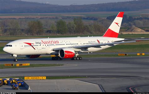 Oe Lpd Boeing Z Er Austrian Airlines Max Hrusa Jetphotos