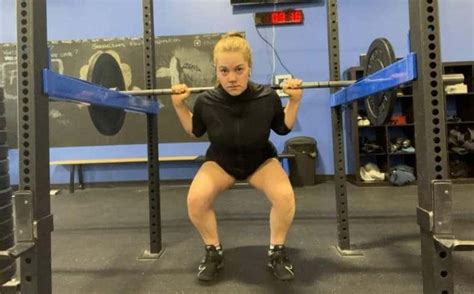 Steinborn Squat: Does This “Circus Like” Squat Have Benefits ...