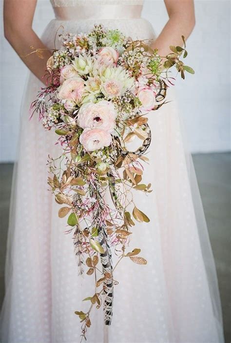 Stunning Cascading Bouquets Expert Tips From Florists Bridal