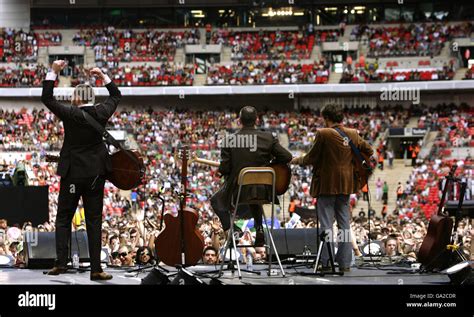 Live Earth Concert - London Stock Photo - Alamy