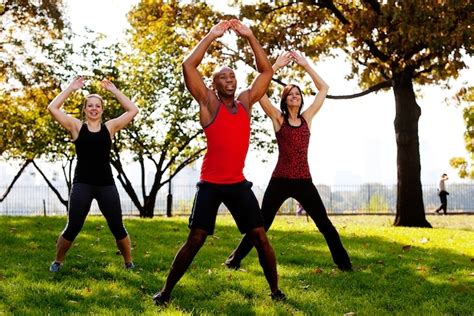 Veja cinco exercícios de crossfit para fazer em casa