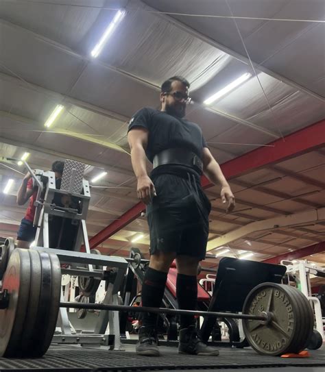 405 deadlift form check : r/formcheck