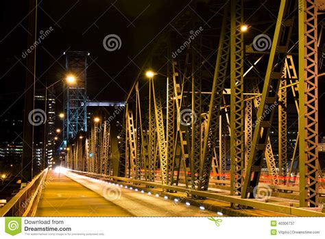 Structure De Pont De Botte D Clairage De Nuit Image Stock Image Du