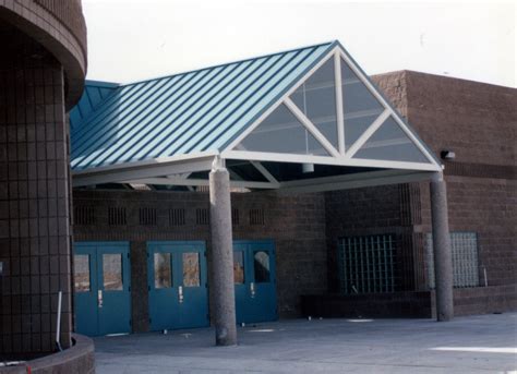 Tierra Bonita Elementary School | Pacific Metal Roofing, Inc.