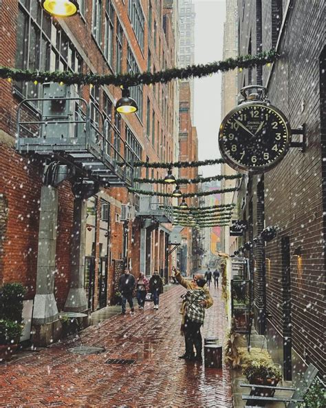 Nightlife in Detroit | Clubs, Bars, and Food | Visit Detroit