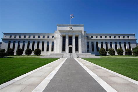 Slim Majority Of Economists Now Expect Fed To Delay Rate Hike Nbc News