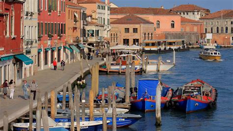 Venice: A Visitor's Guide to the Island of Murano (With Photos ...