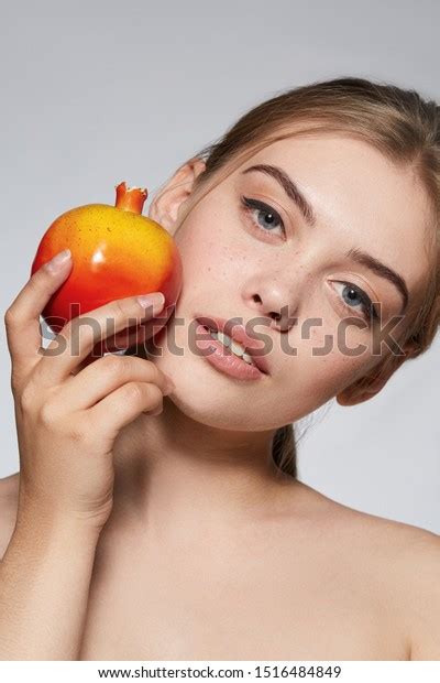 Closeup Portrait Blond Girl Naked Shoulders Stock Photo 1516484849 Shutterstock