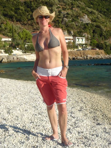 Clare200ad 47 From Cheltenham Is A Local Granny Looking For Casual Sex Dirty Granny