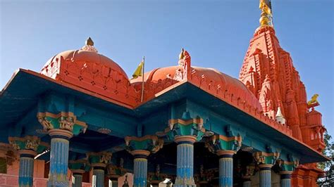 Brahma Temple - Pushkar | Brahma Temple Photos, Sightseeing -NativePlanet