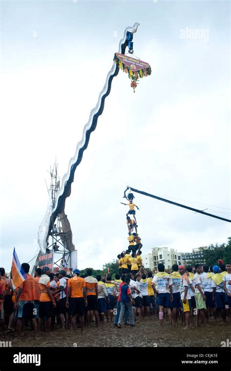 Govinda's forming human pyramid as part of Dahi Handi festival in ...