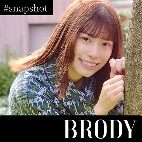 Brody（ブロディ）さんのインスタグラム写真 Brody（ブロディ）instagram「🐈迷猫🐈 東村芽依 現在発売中の