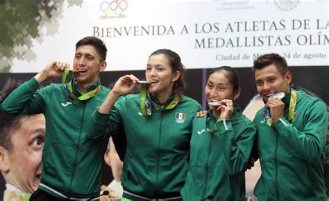 Medallistas Ol Mpicos Son Recibidos Como H Roes El Siglo De Torre N