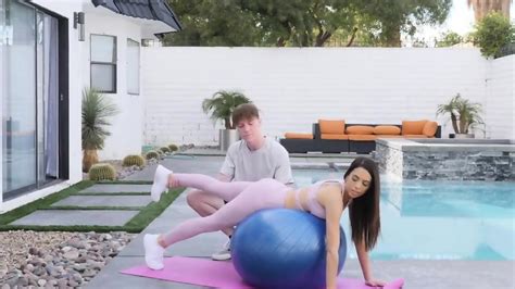 Mature Babe Workout With Creamy Deep Filling Orgasm Bbw Creampie Hentai