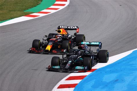 La strategia della Mercedes al GP di Spagna spiega perché Hamilton ha