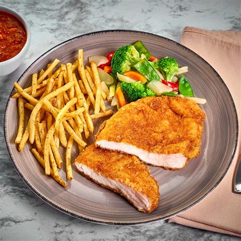 Milanesa De Pollo Con Papa Fritas Wild Fork