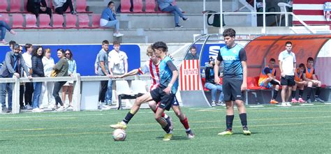 Nuestro Deporte: EL CADETE CELEBRA TODO LO QUE HACE