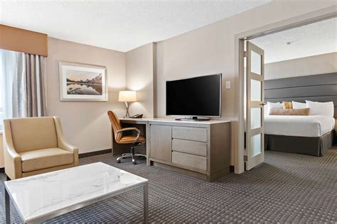 Best Western Premier Calgary Plaza Hotel & Conference Centre | Hotels in Calgary, Alberta