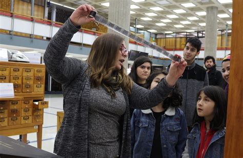 Los Archivos Como M Quina Del Tiempo Bibliotecas Udec Recibe A Cientos