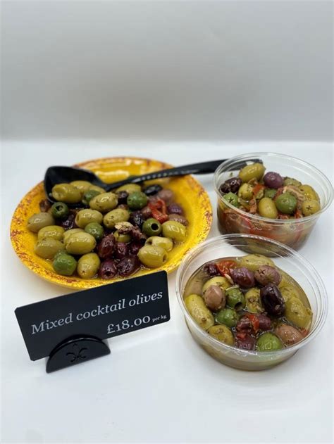 Mixed Cocktail Olives – Millins of Tiptree