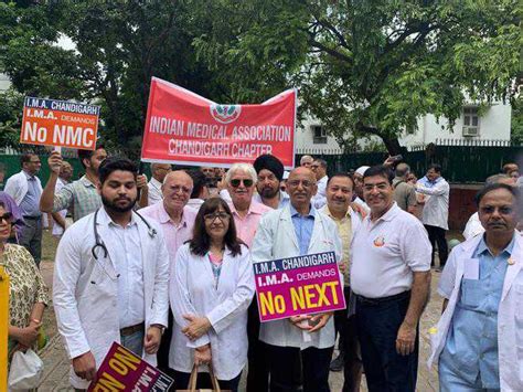 Local Ima Unit Protests Nmc Bill The Tribune India