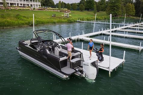 Most Popular Pontoon Boats Tahoe Pontoon Boats