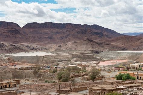 BMW Pursues Safer Working Conditions at Cobalt Mines in the Congo ...