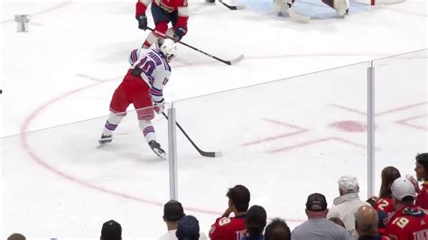 Panarin Nets Top Shelf Goal