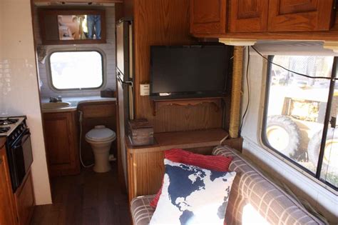 1985 Used Minnie Winnie 22r Class C In Colorado Co