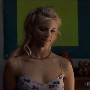 Amy Smart Road Trip Reddit NSFW