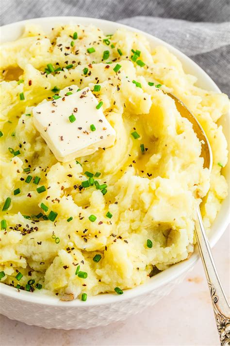 Garlic Mashed Potatoes - Courtney's Sweets