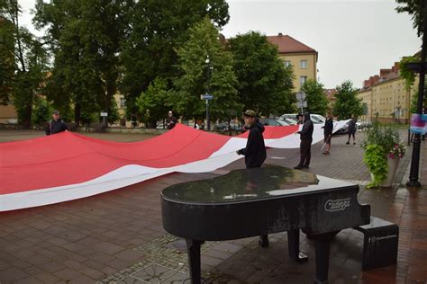 FILM Tychy Cześć i chwała bohaterom Powstania Warszawskiego Nowe Info