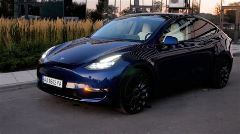 Tesla Model Y Tesla My Modely