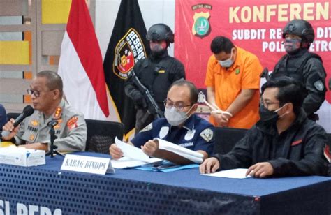 Polisi Gadungan Berpangkat Akbp Tipu Warga Ratusan Juta Rupiah Harian