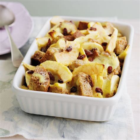 Bread Pudding With Apples And Raisins Healthy Recipe Ww Uk