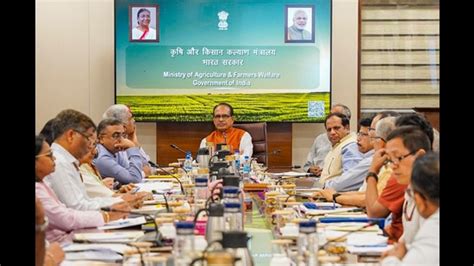 Edible oils, pulses in focus as agriculture minister Chouhan takes ...