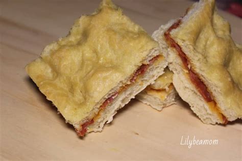 Schiacciata Ripiena Con Spianata Calabrese Panini Sopraffini