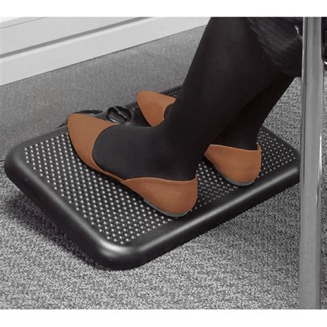 The Under Desk Foot Warmer - Hammacher Schlemmer