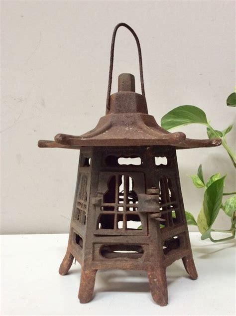 Japanese Garden Lantern Pagoda Iron Cast Th Catawiki